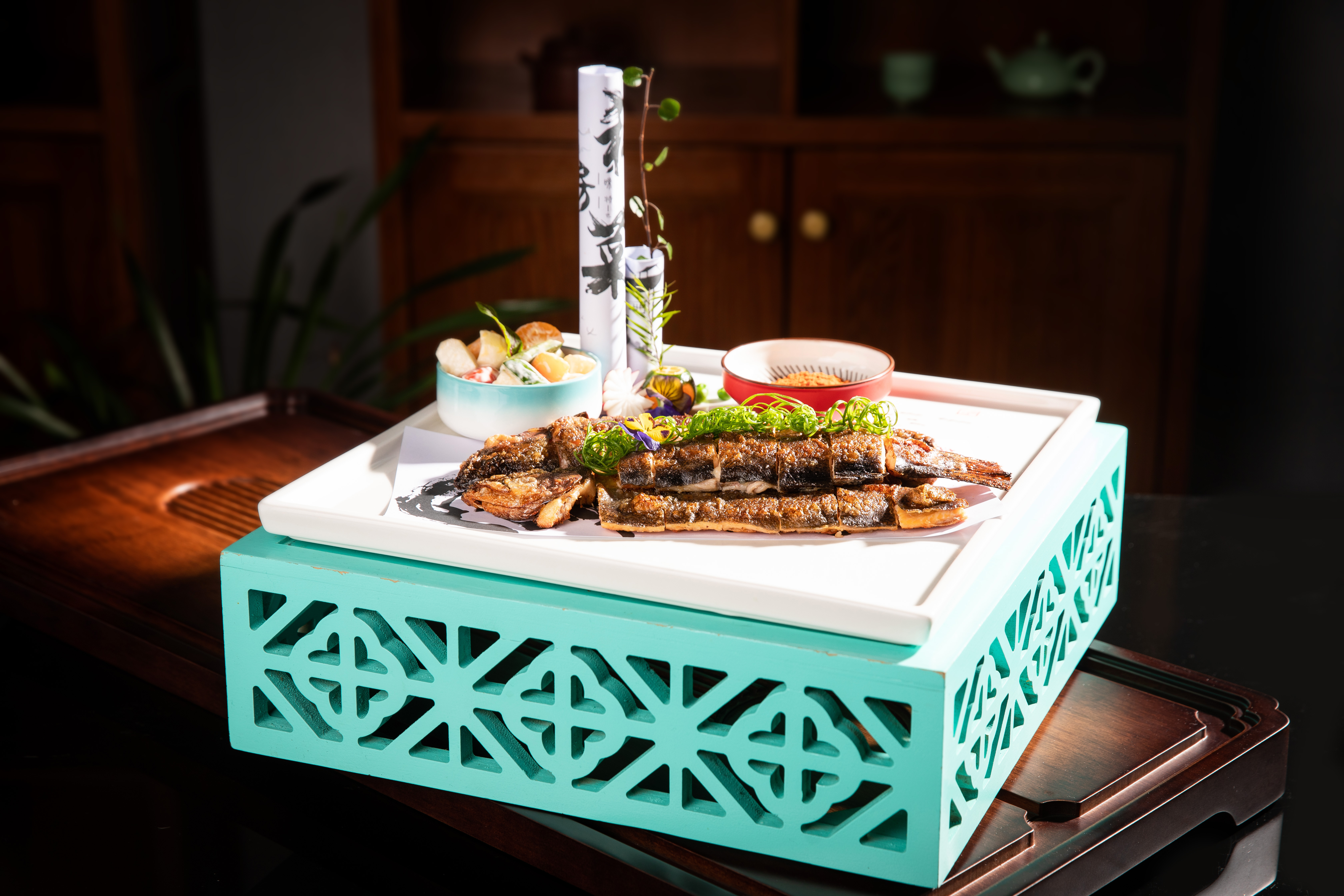 乌蒙山葱熏虹鳟鱼